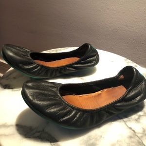 TIEKS by gavrieli | MATTE BLACK FLATS